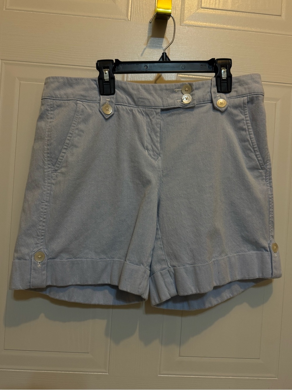 Tommy Hilfiger Sz 8 Light Blue Casual Button-Trim Shorts VGUC 😊😊